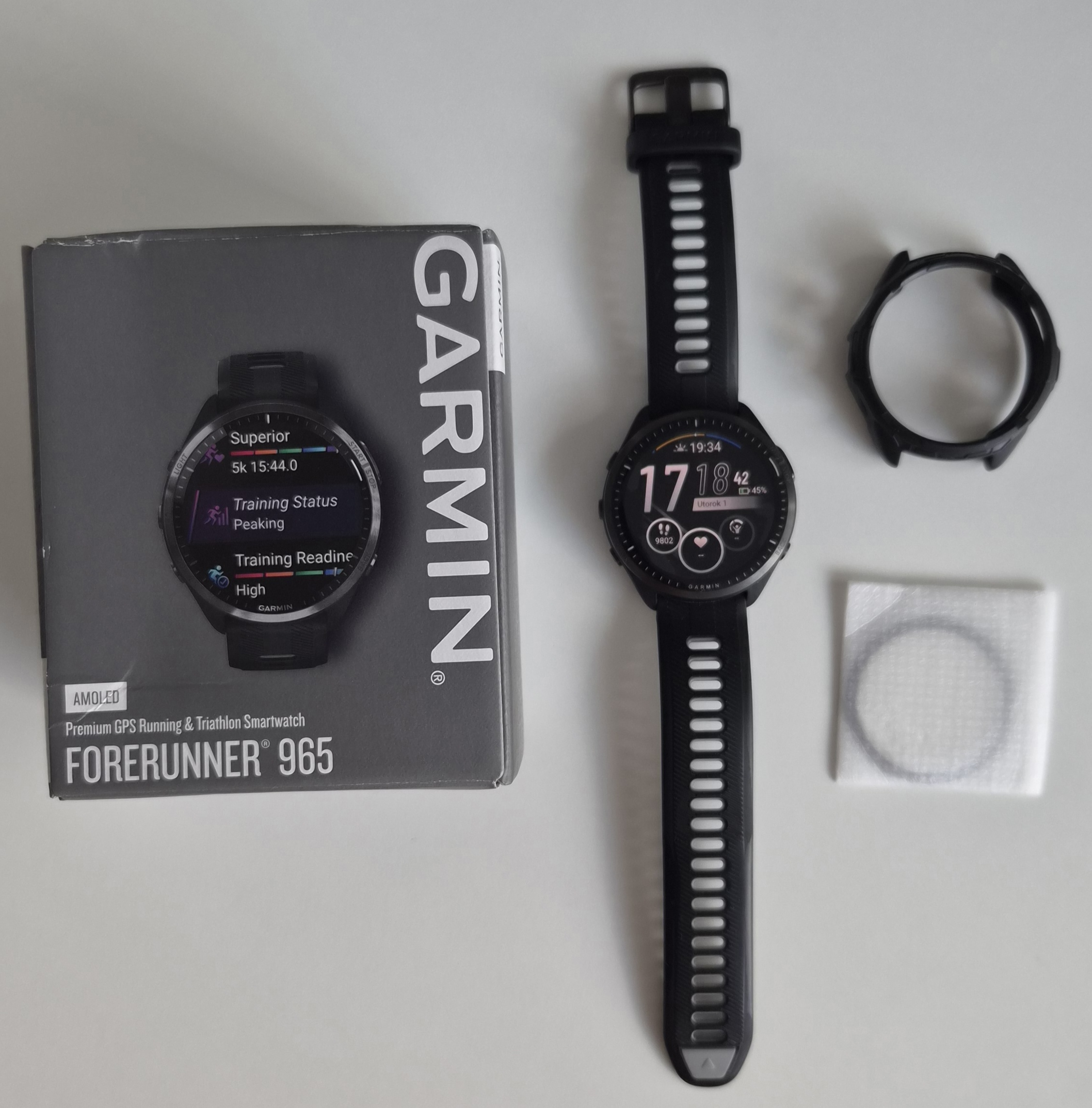 Garmin Forerunner 965 Carbon Gray DLC Titanium Black, Black Powder Gray Silicone. SK a CZ TOPO mapy!